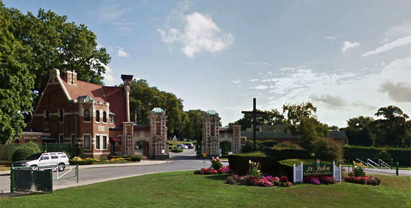 queens-cemetery-st-johns.